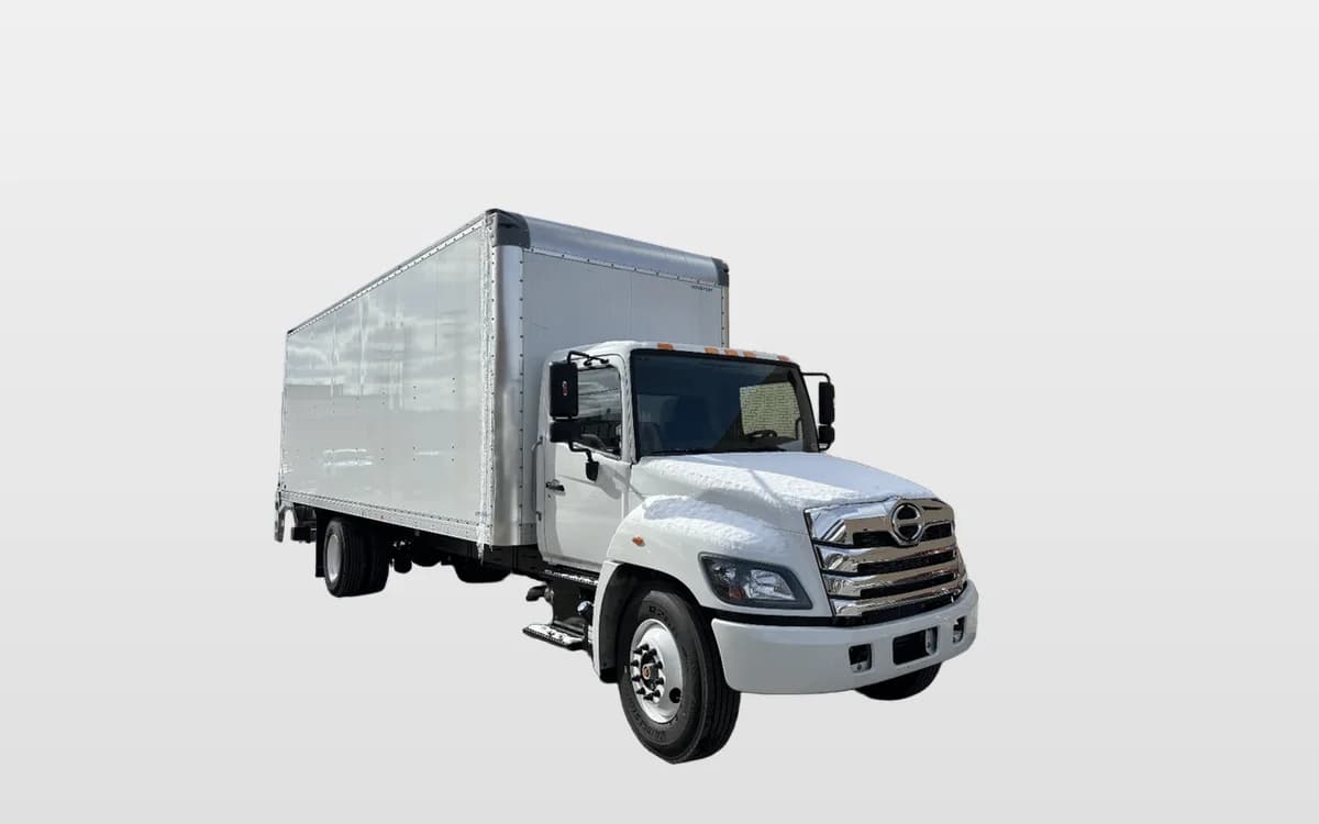 2025 Hino L6 — photo 1