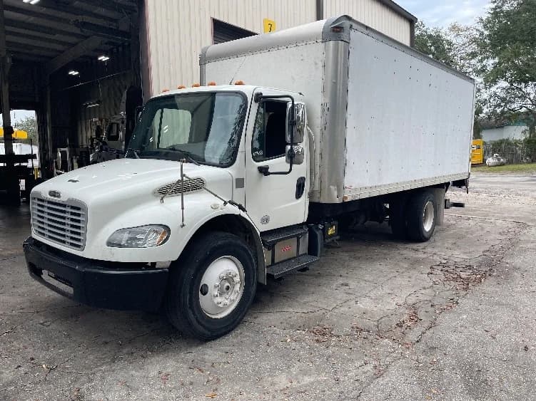 2014 Freightliner M2 106