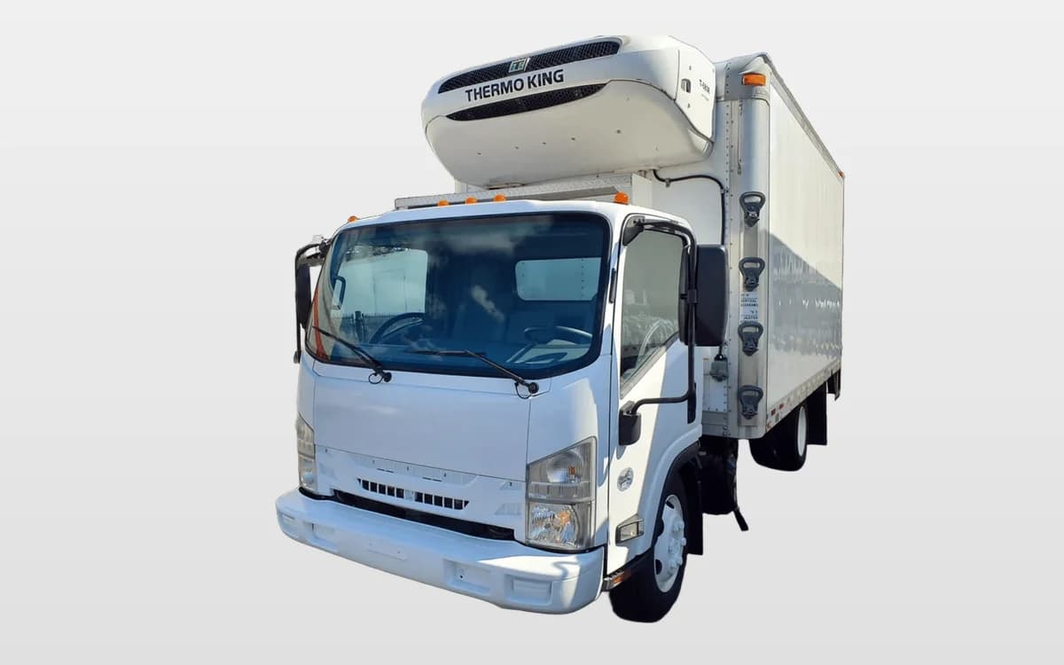 2017 Isuzu NPR — photo 1