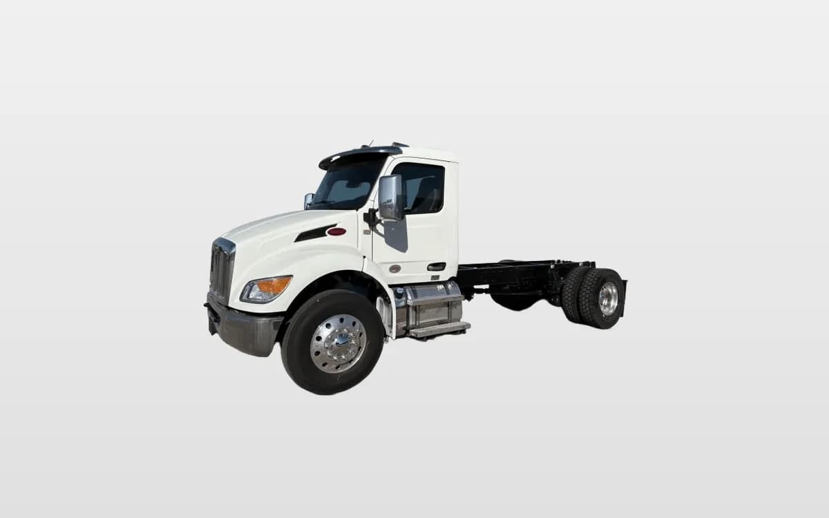 2026 Peterbilt — photo 1