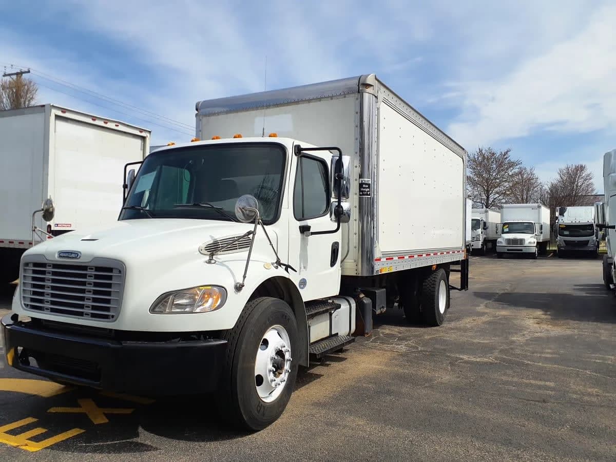 2019 Freightliner M2 106