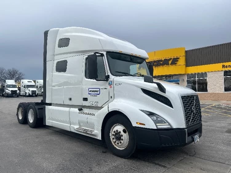 2022 Volvo VNL 760