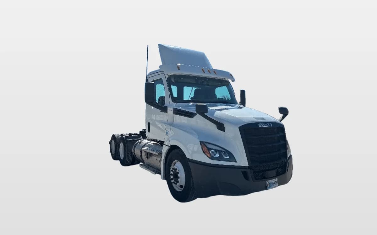 2020 Freightliner Cascadia — photo 1