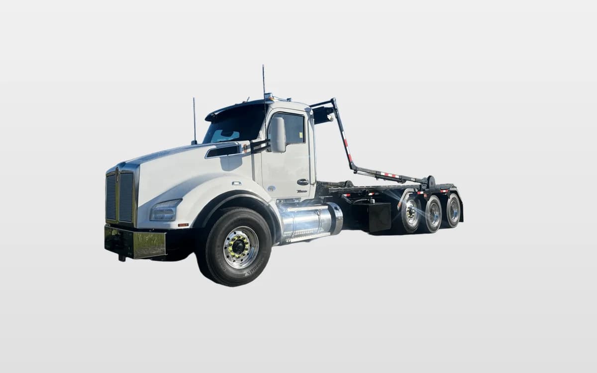 2024 Kenworth T880 — photo 1