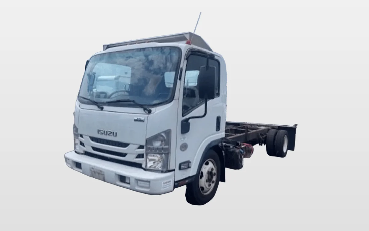 2019 Isuzu NQR — photo 1