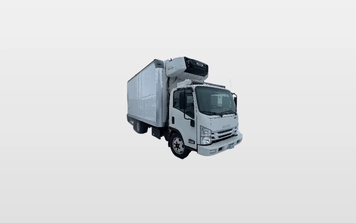 2018 Isuzu NQR — photo 1