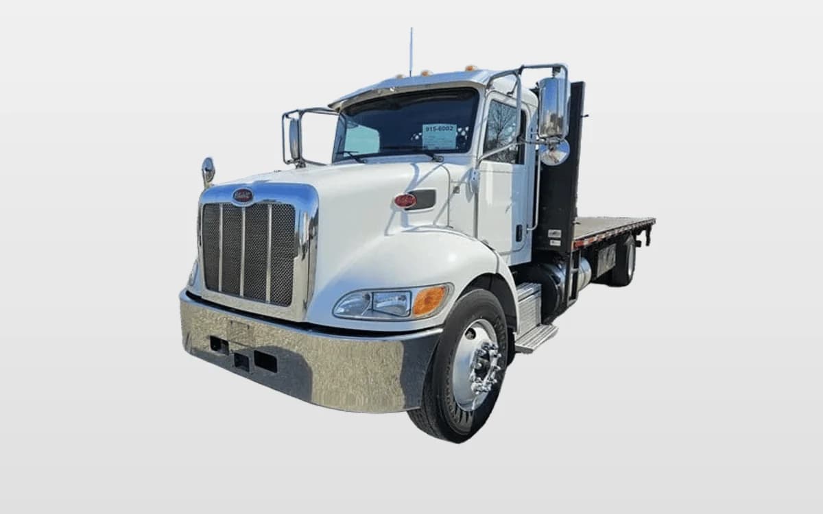 2019 PETERBILT 337 — photo 1