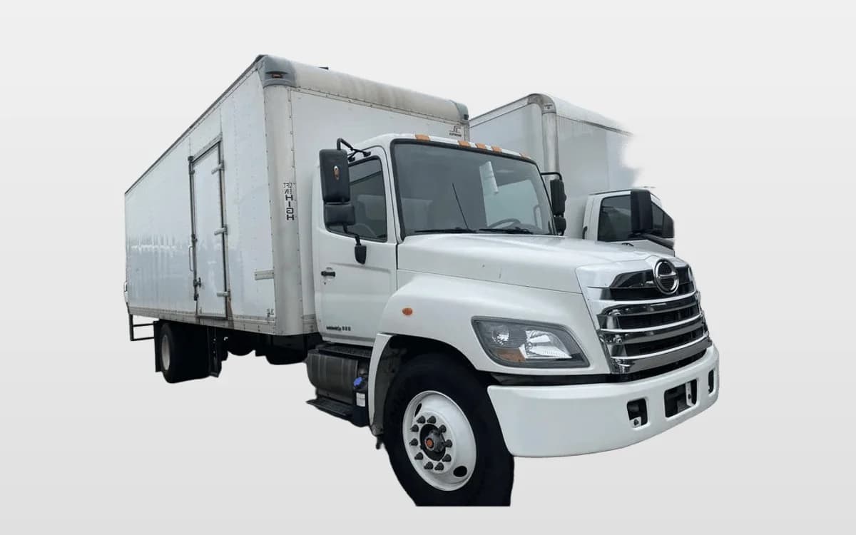 2016 Hino 338 — photo 1