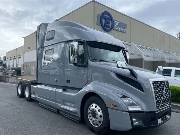 2022 Volvo VNL 860