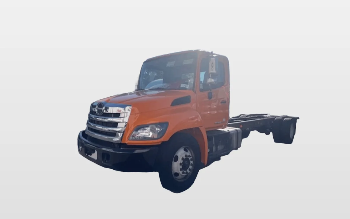 2018 Hino 268 — photo 1