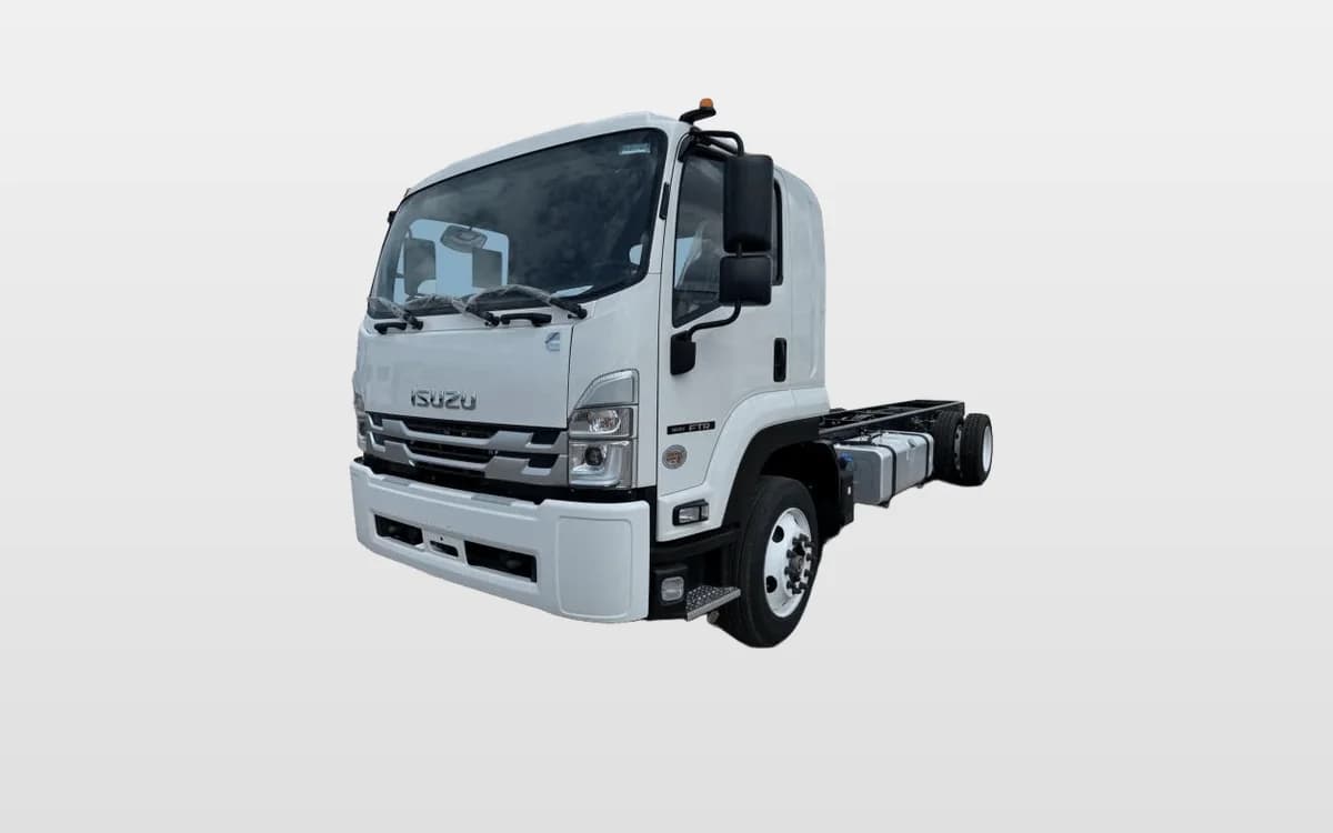 2025 Isuzu FTR — photo 1
