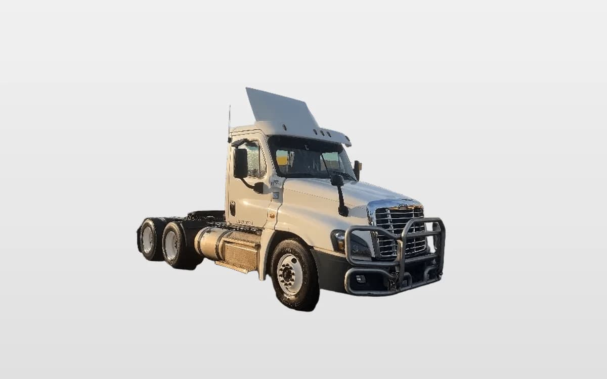 2020 Freightliner Cascadia — photo 1