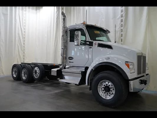 2026 Kenworth T880