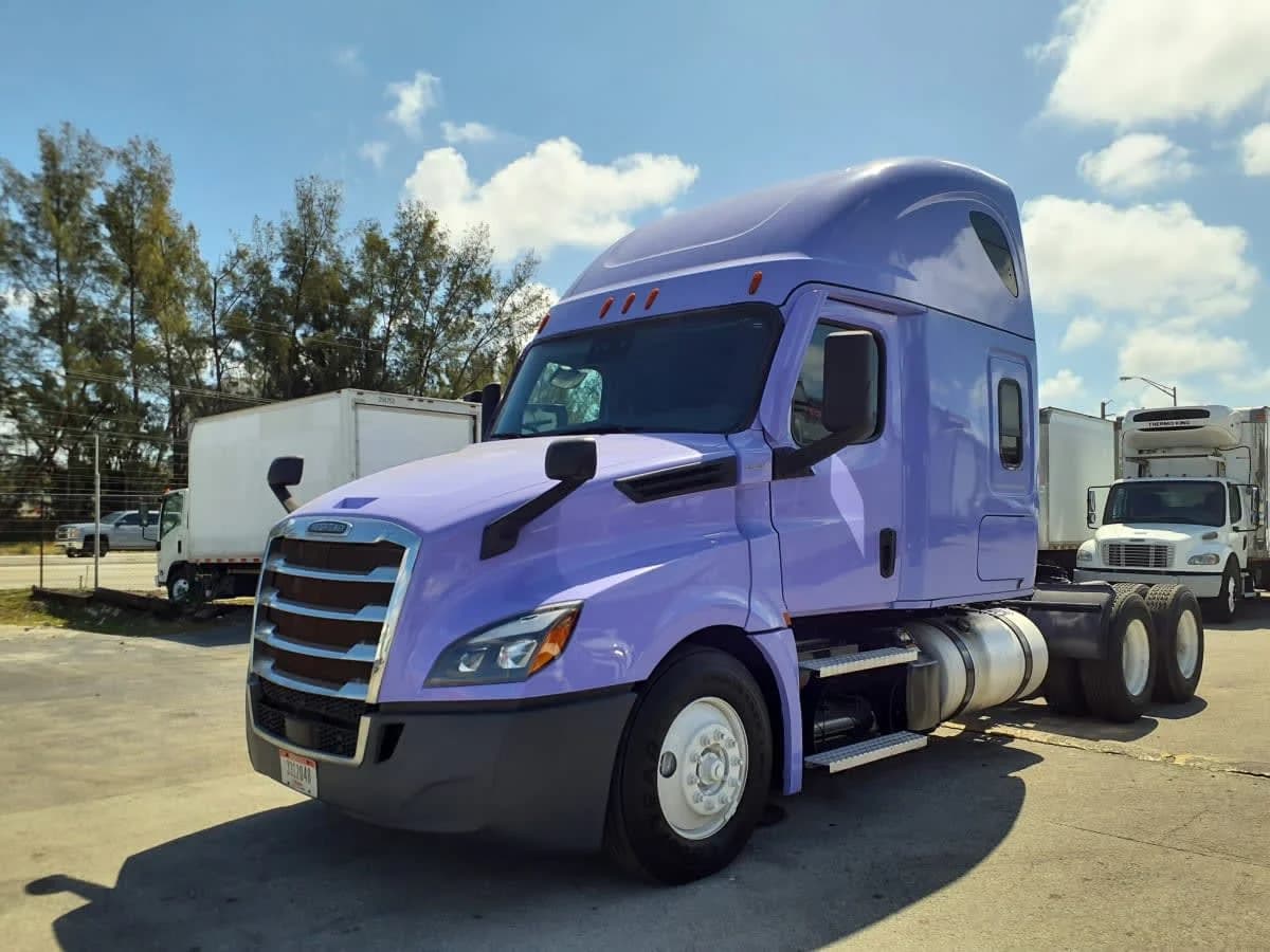 2023 Freightliner Cascadia