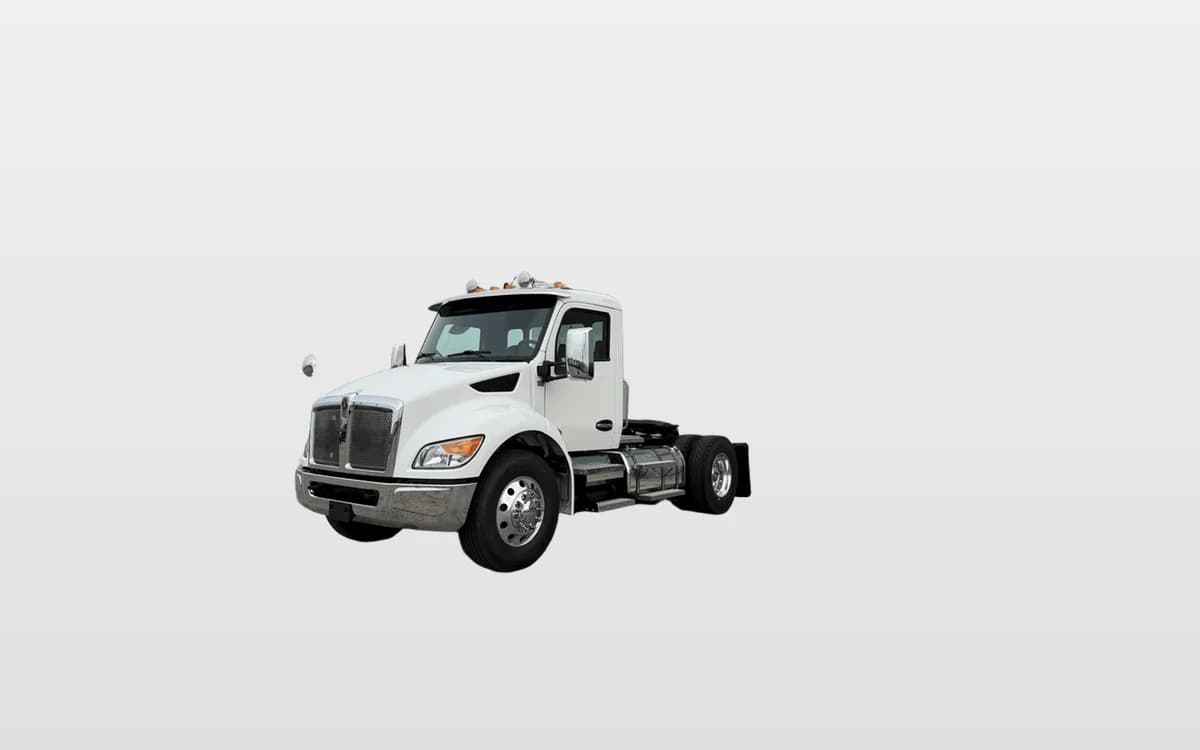 2027 Kenworth T380 — photo 1