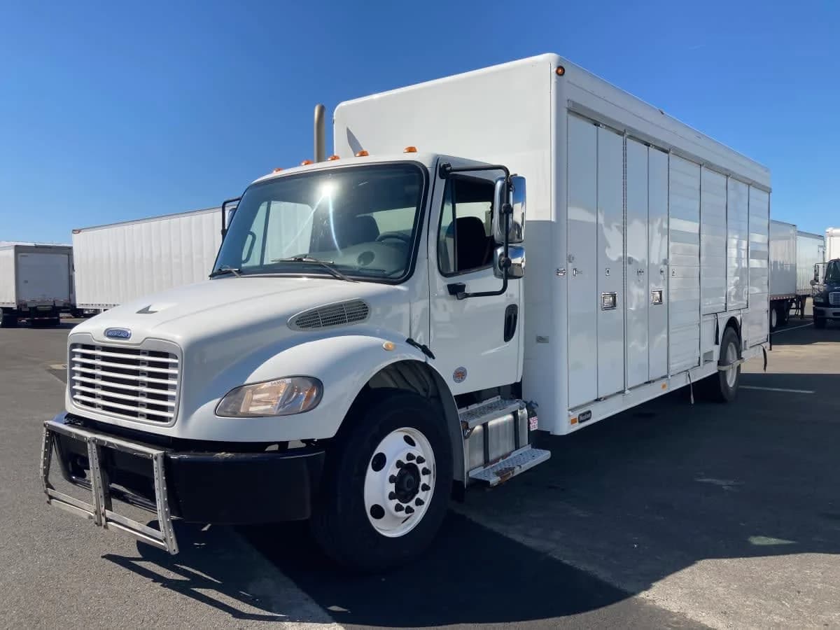 2014 Freightliner M2 106