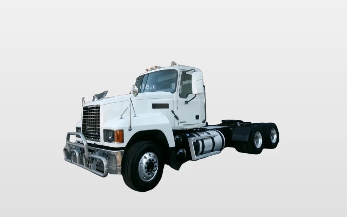 2020 Mack Pinnacle — photo 1