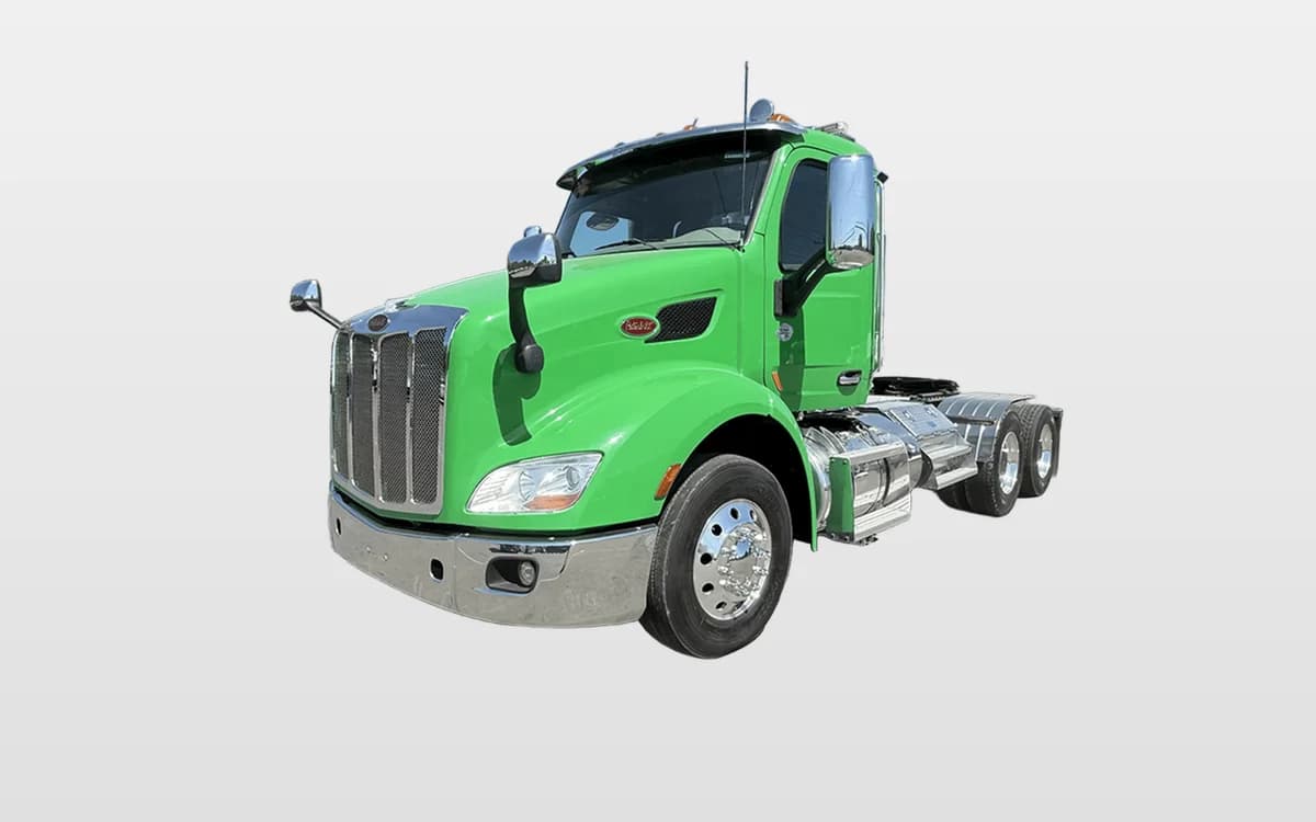 2020 Peterbilt 579 — photo 1