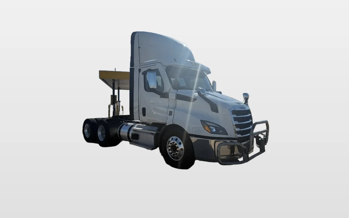2021 Freightliner Cascadia — photo 1