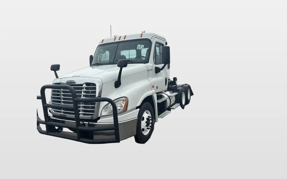 2015 Freightliner Cascadia — photo 1