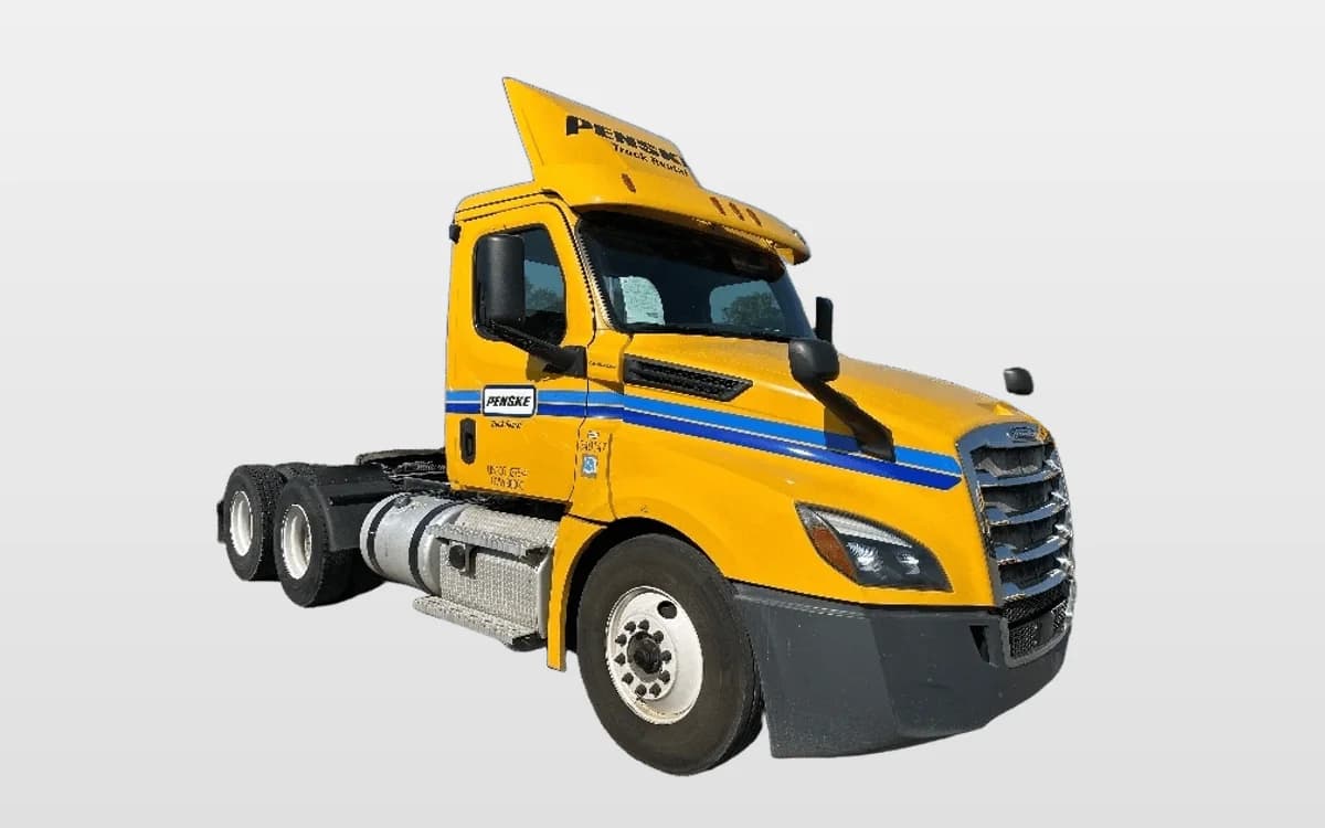 2020 Freightliner Cascadia — photo 1