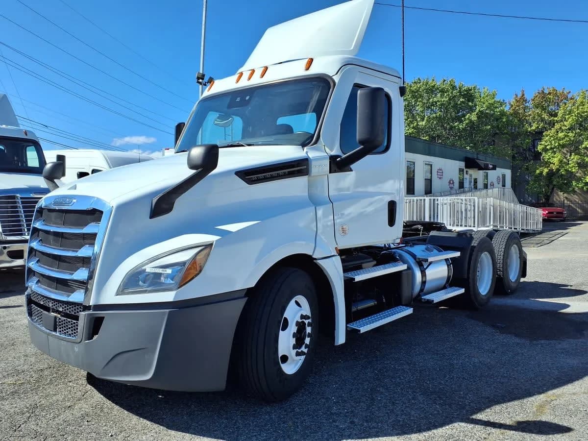 2022 Freightliner Cascadia