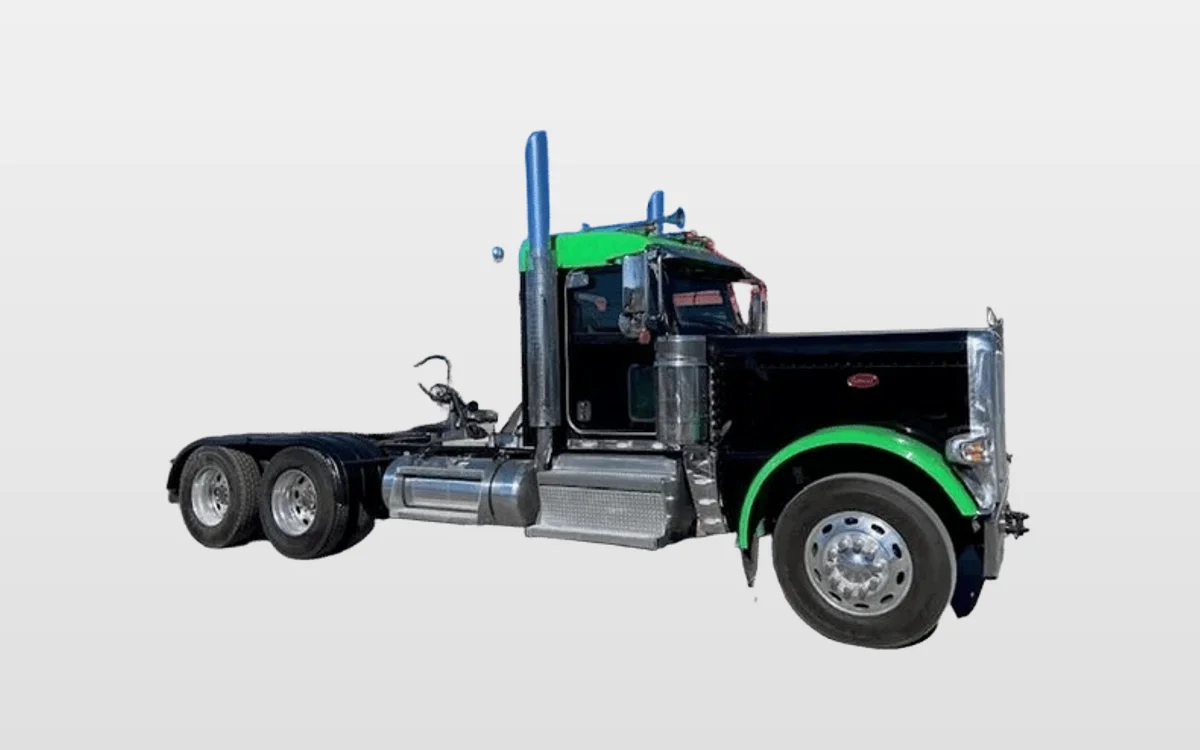 2023 Peterbilt 389 — photo 1