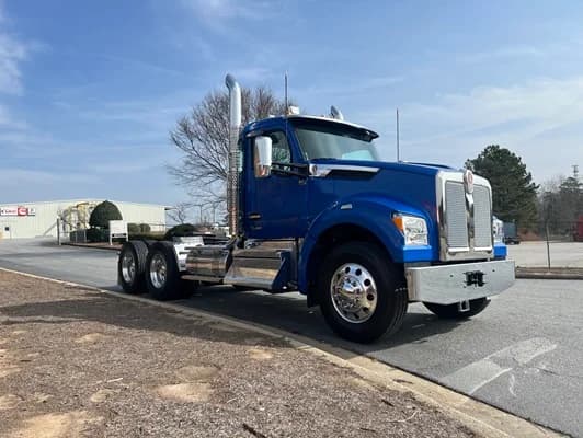 2026 Kenworth T880