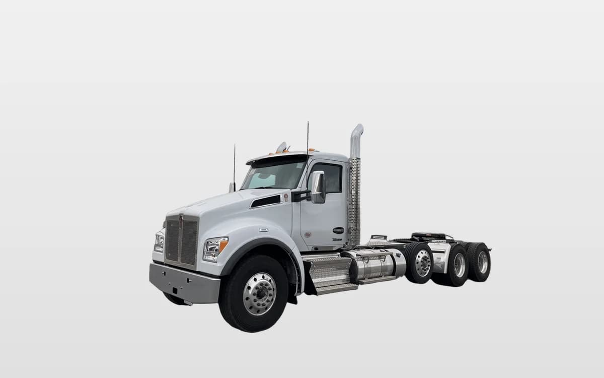 2025 Kenworth T880 — photo 1