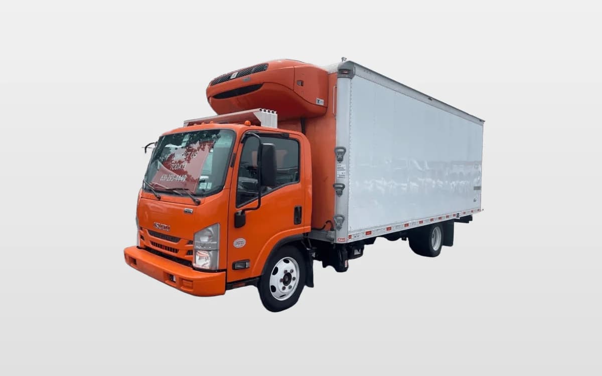 2019 Isuzu NQR — photo 1