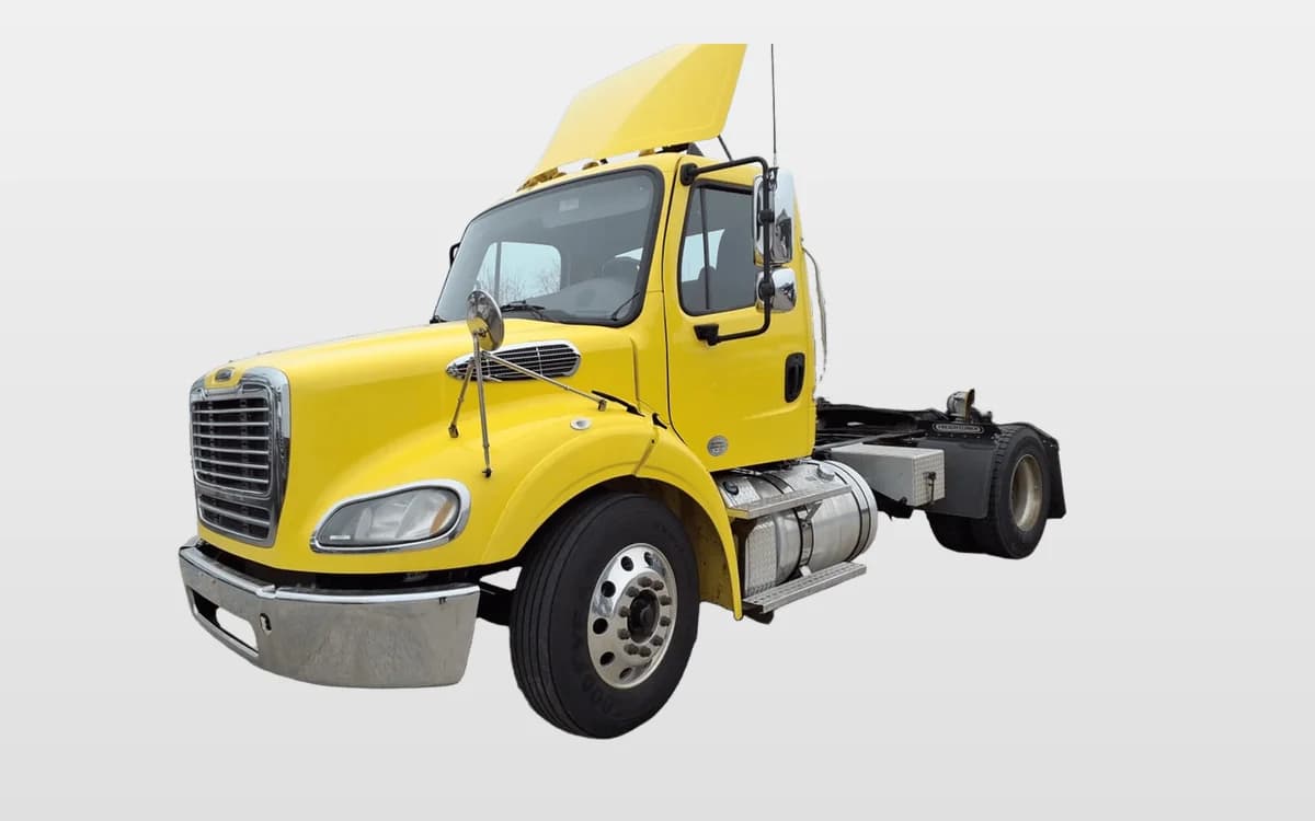 2019 Freightliner M2 112 — photo 1