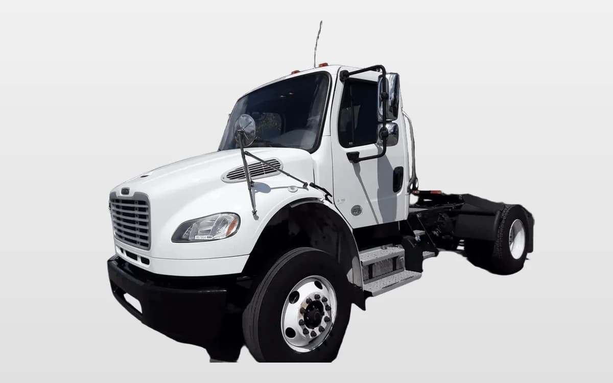 2019 Freightliner M2 106 — photo 1