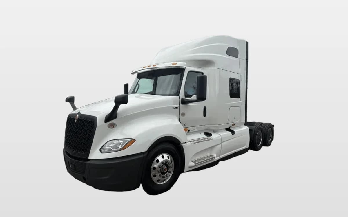 2026 International LT — photo 1