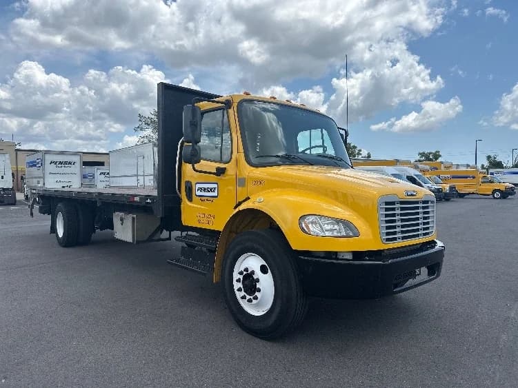 2019 Freightliner M2 106