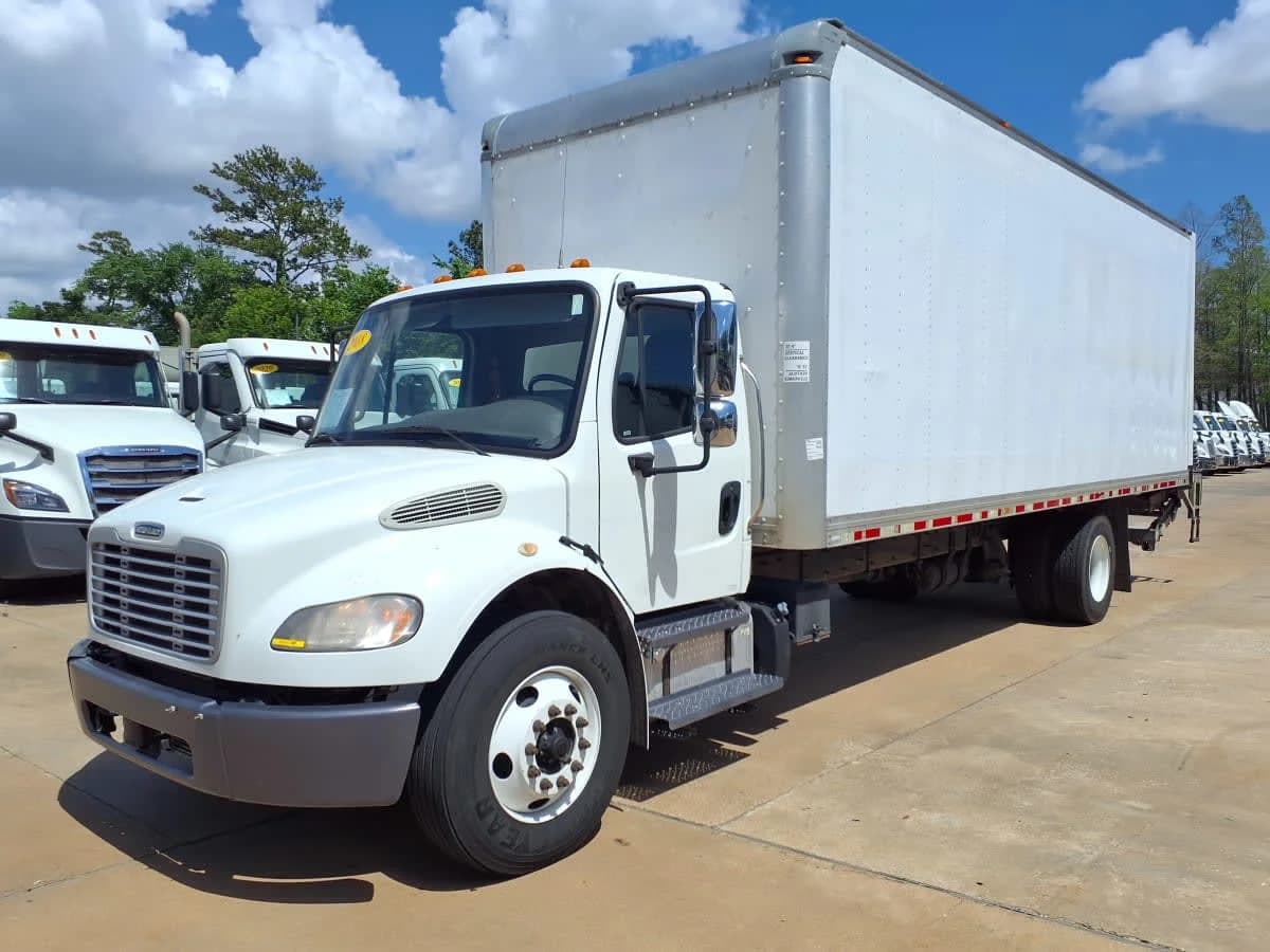 2018 Freightliner M2 106