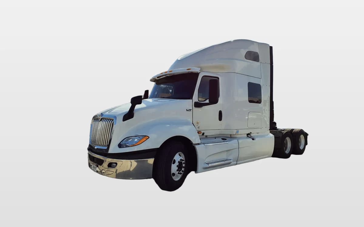 2020 International LT — photo 1