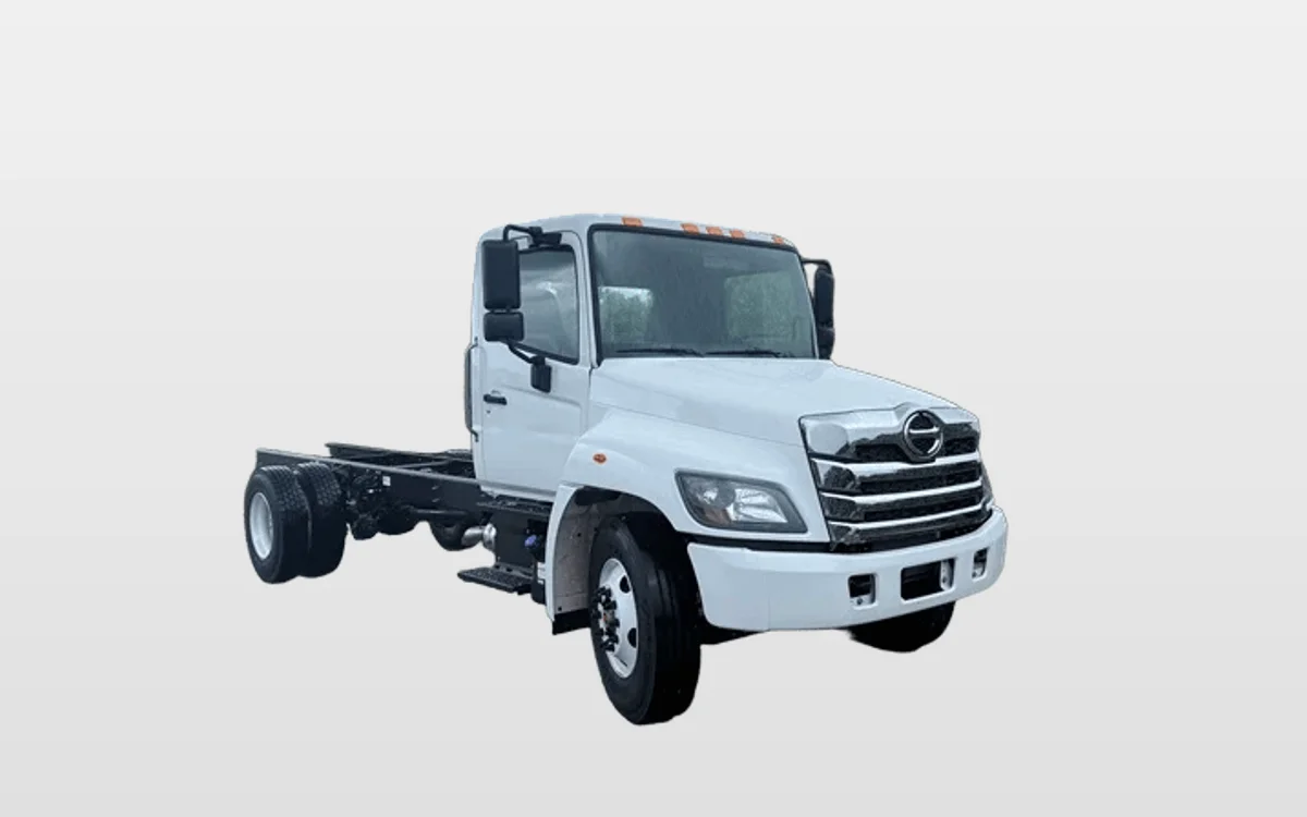 2026 Hino L7 — photo 1