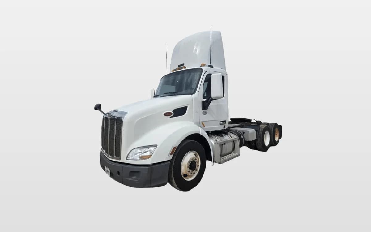 2016 Peterbilt 579 — photo 1