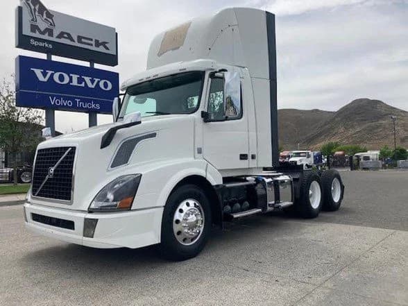 2016 Volvo VNL 300