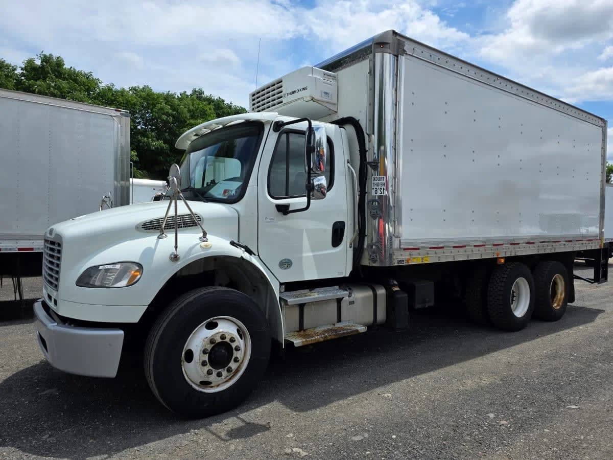 2019 Freightliner M2 106
