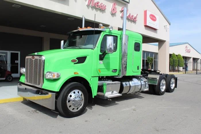 2021 Peterbilt 567