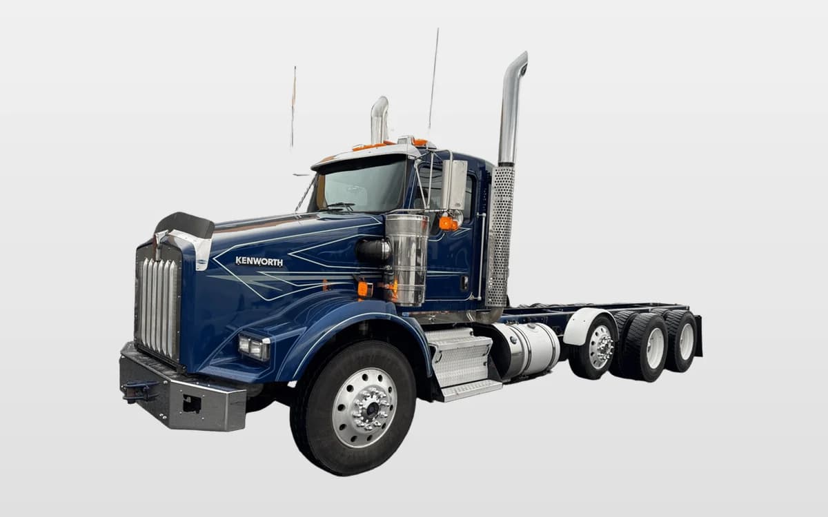 2021 Kenworth T800 — photo 1
