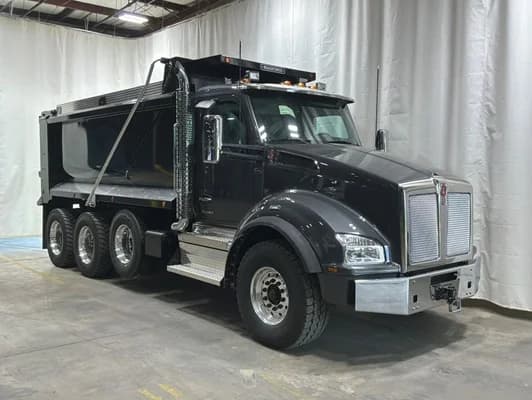 2027 Kenworth T880