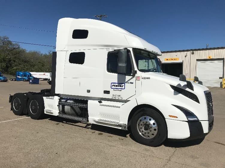 2022 Volvo VNL 760
