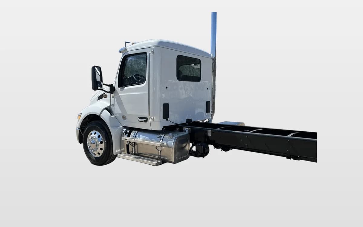 2026 Peterbilt 536 — photo 1