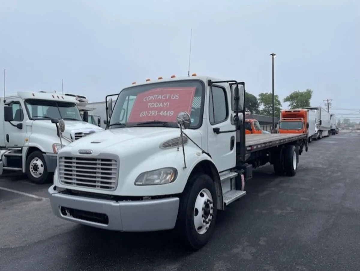 2017 Freightliner M2 106