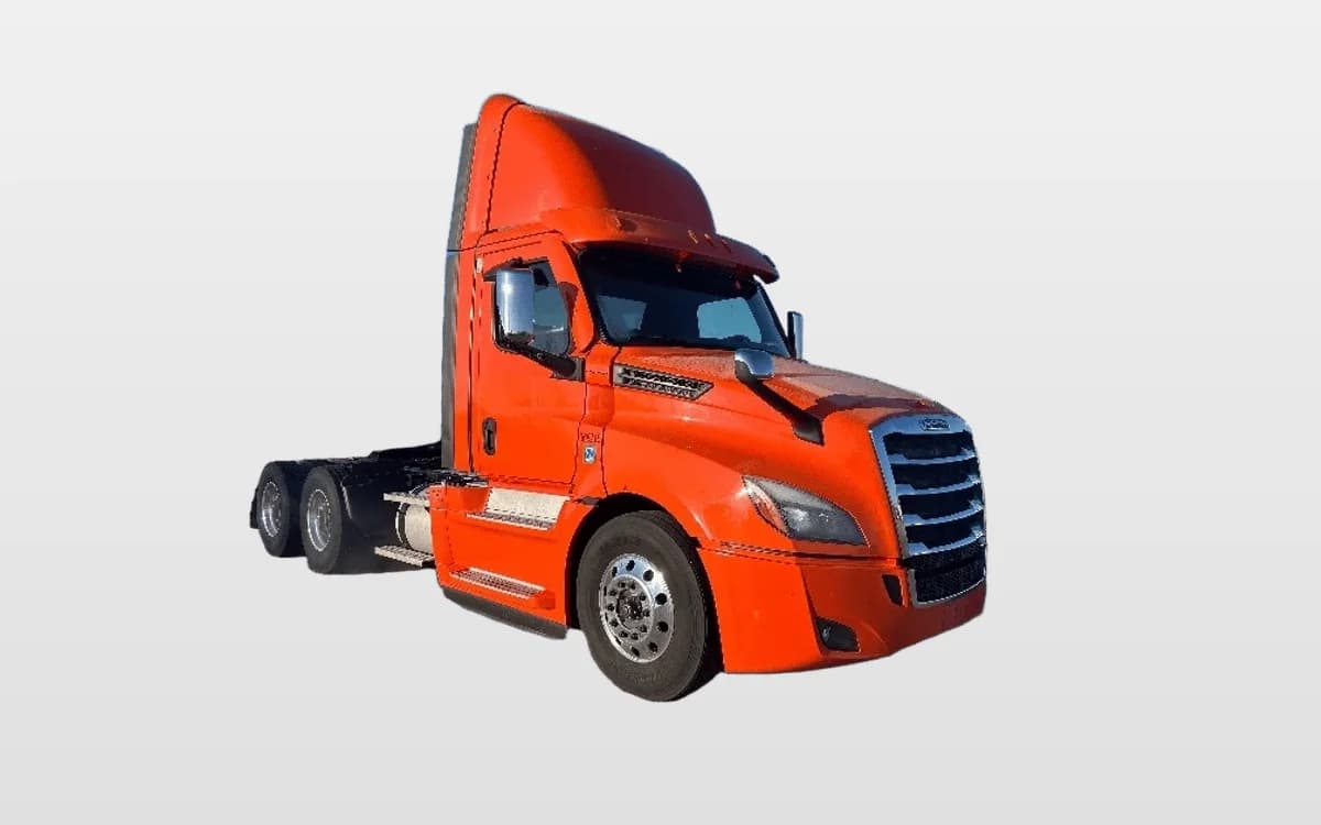 2020 Freightliner Cascadia — photo 1