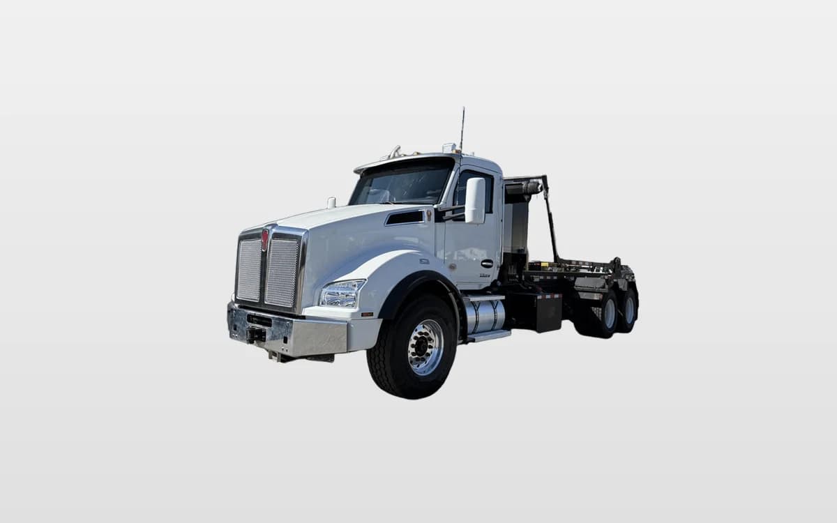 2025 Kenworth T880 — photo 1