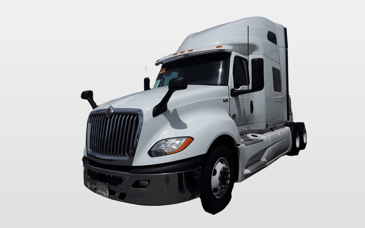 2020 International LT — photo 1