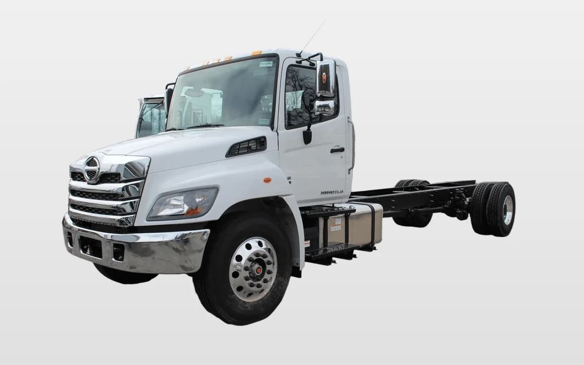 2024 Hino L6 — photo 1